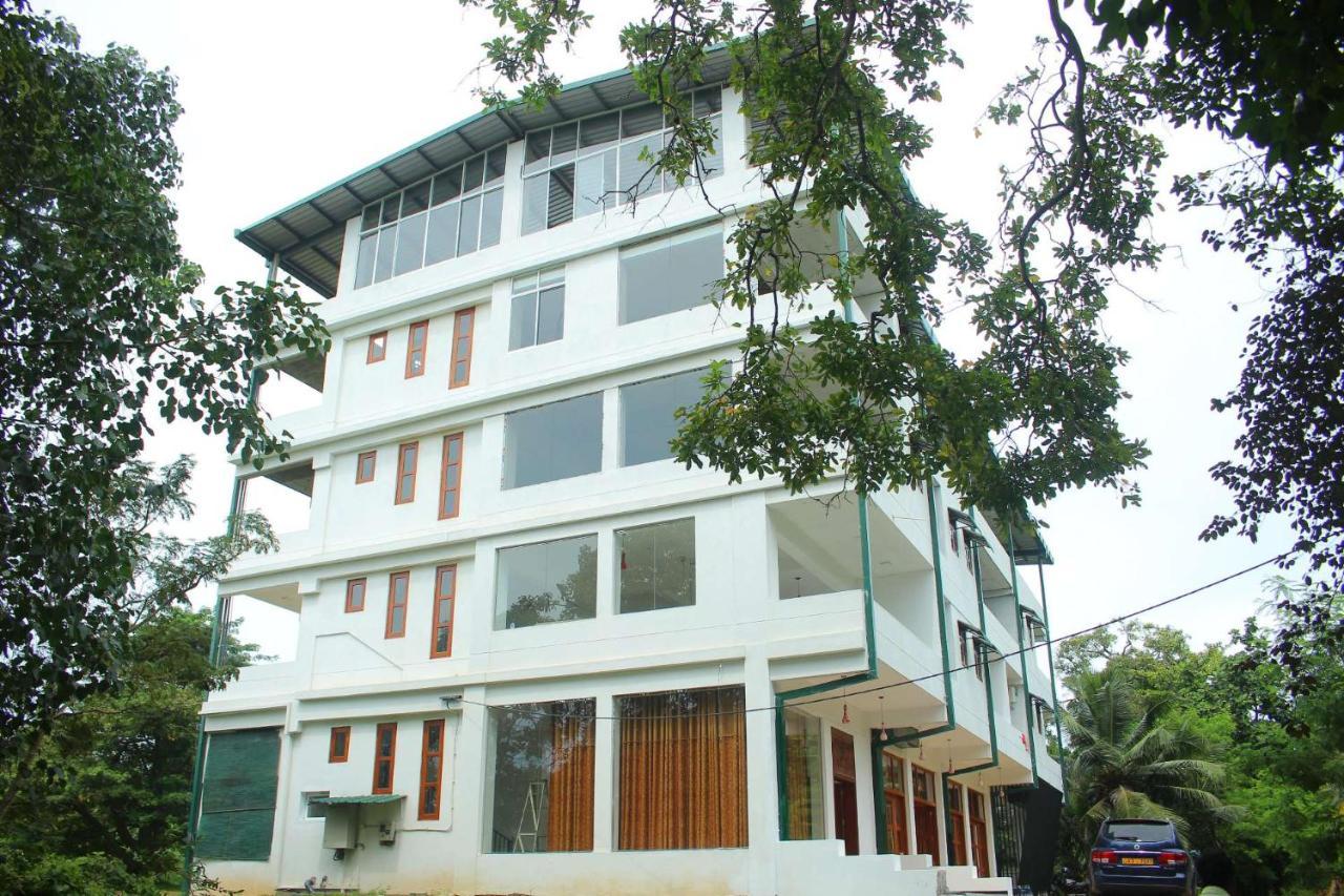 Heritage Eco Resort Kelaniya Exterior foto